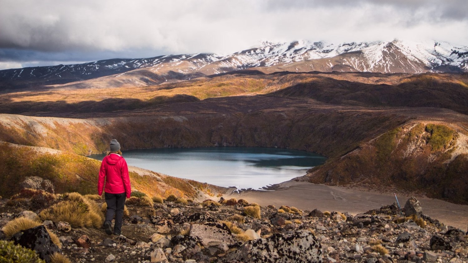 girl looking over tama lakes in tongariro national park