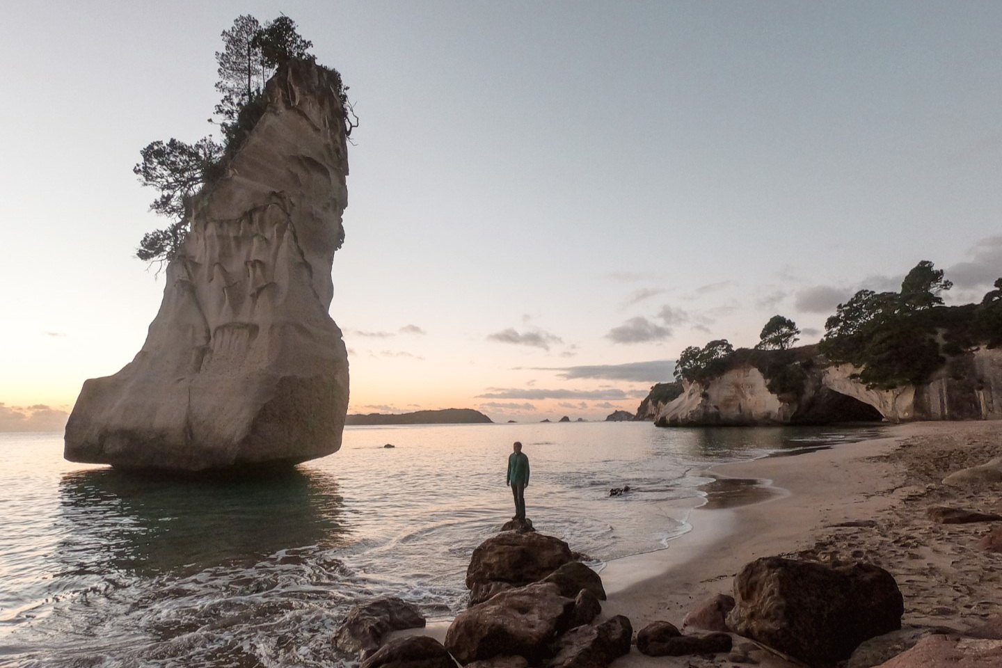 Te Hono rock at sunrise in the cove
