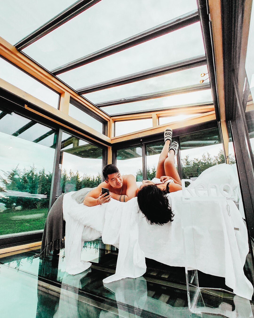 aucklands-best-weekend-getaways-greystone-waipara-purepods-glass-cabin